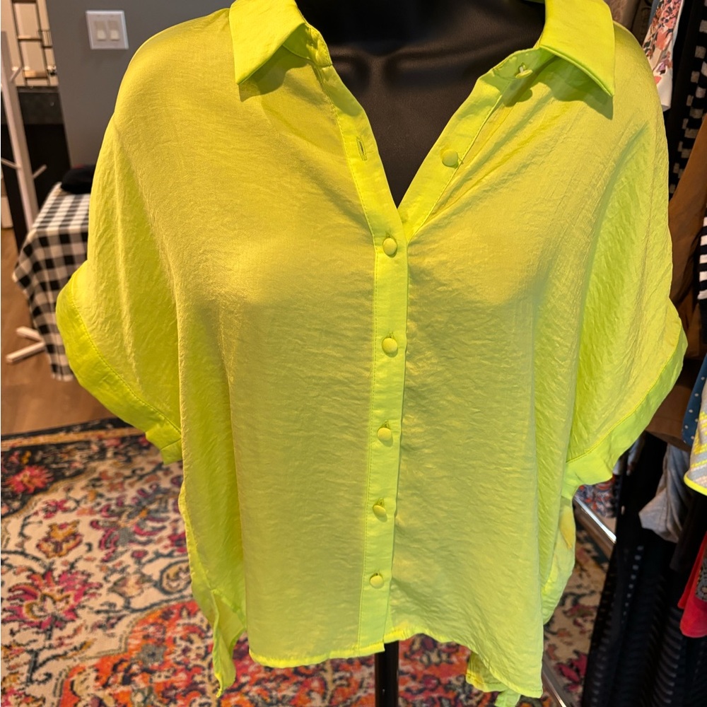 NWT JODIFL Yellow Green Oversized Dolman Sleeve Top